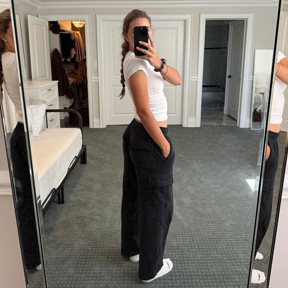 Aritzia Cozy Sweatfleece Mega Cargo™ Sweatpant – Size Small - Picture 3 of 5